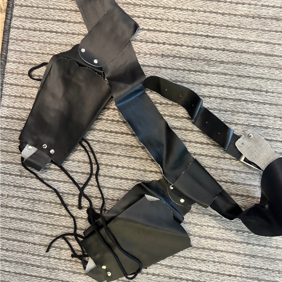 Wild Western Batender - Picture 3 of 7